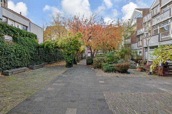 photo 84 Oosteinde 191