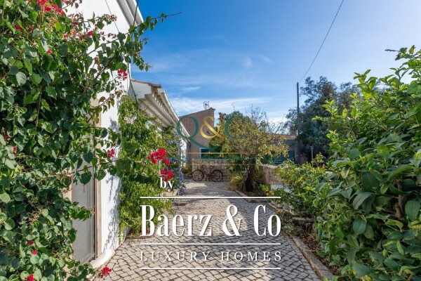 photo 24 Beautiful luxury home in Santa Bárbara de Nexe, Bordeira