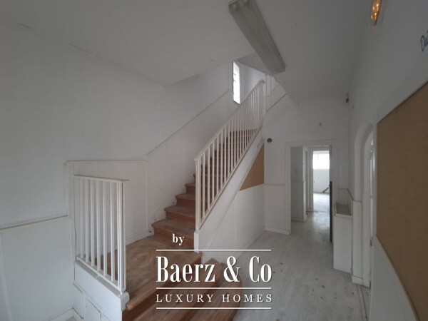 photo 4 Prestigious Independent Villa for Sale in El Viso – Prime Residential Address in Madrid