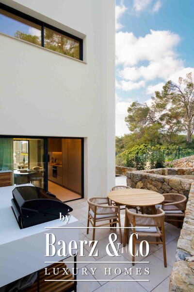 photo 11 Sea-view apartments with pool in Cala Major