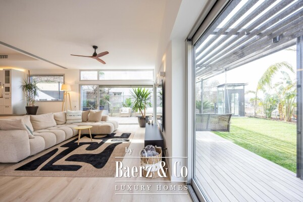 photo 5 Contemporary Elegance, Absolute Light and an Exclusive Lifestyle