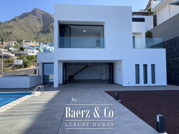 photo 3 High quality new built villa ready to move in Costa Adeje