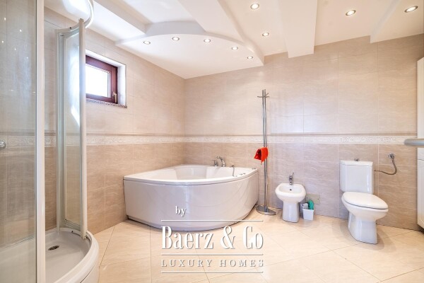 photo 11 Zagreb, Bukovačka street, two residential buildings 354 m² on a plot of land 600 m²