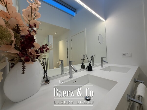 photo 21 Exclusive villa for sale in Abama