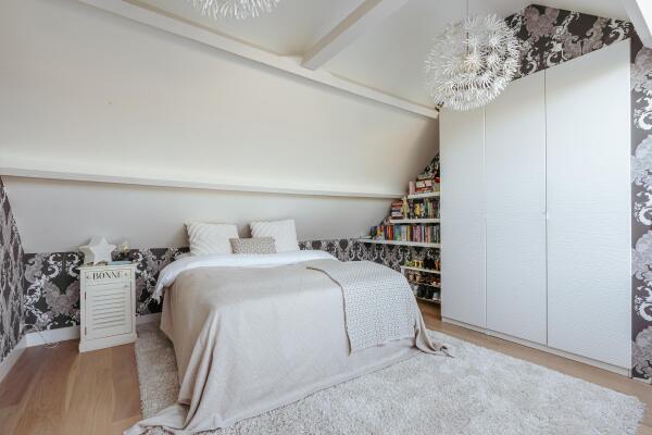 photo 49 Diepenbrockstraat 18