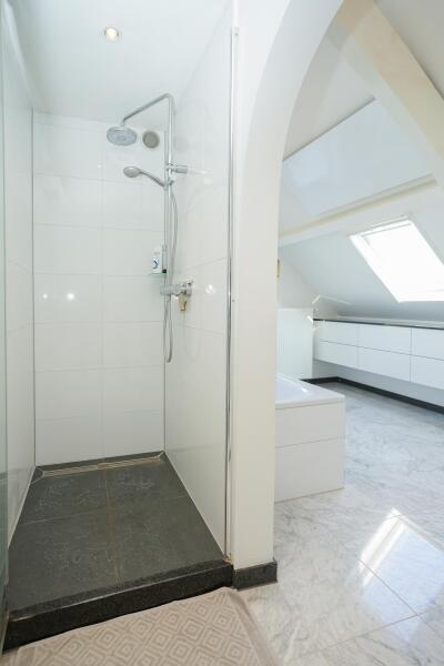 photo 26 Hezelstraat 17