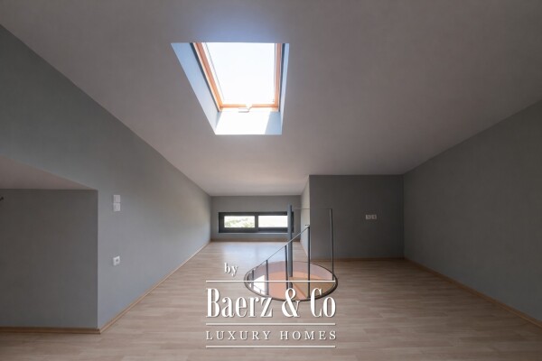 photo 9 Elegant Coastal Residence in Historic Nafpaktos