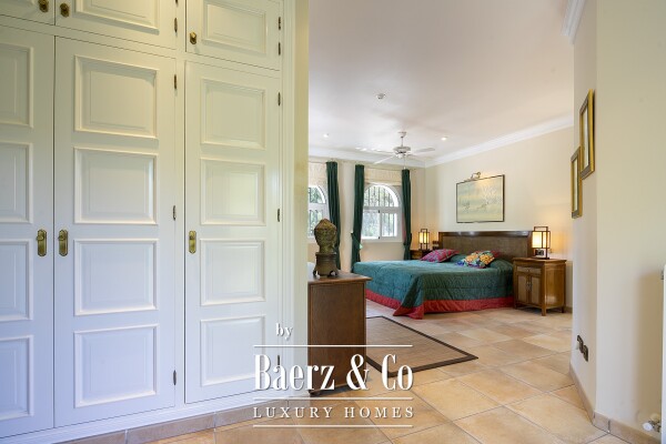 photo 17 Elegant Andalusian-style villa with guest apartments and panoramic views