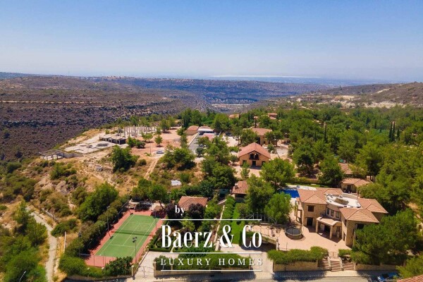 photo 25 Private Luxury Residence with Guest House, Wellness Facilities & Resort-Style Grounds