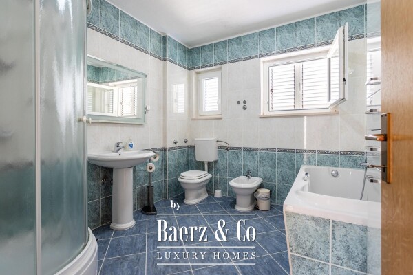 photo 17 Split, Kamen, a detached house with a total gross area of 492 m²