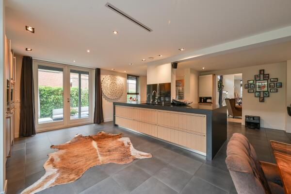 photo 3 Raadhuislaan 4