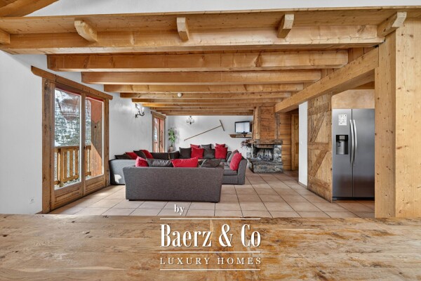 photo 4 Spacious chalet with panoramic mountain views