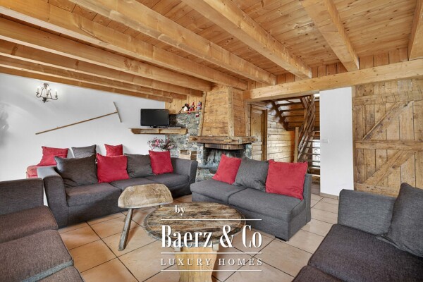 photo 5 Spacious chalet with panoramic mountain views