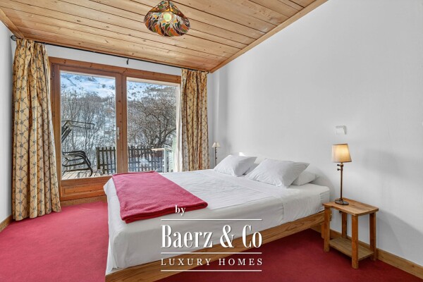 photo 8 Spacious chalet with panoramic mountain views