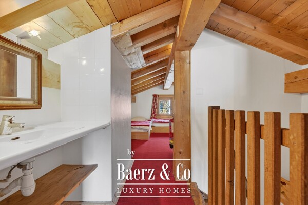 photo 13 Spacious chalet with panoramic mountain views