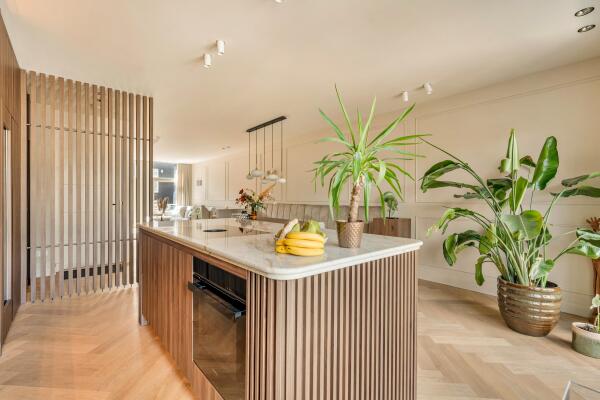 photo 24 Van Ostadestraat 139 1