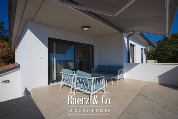 photo 9 Kostrena, a house with a swimming pool and a stunning open sea view