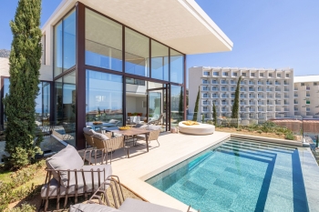 Luxury Villa with Private Pool and Sea Views